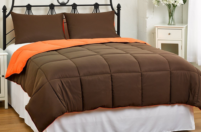 Lightweight Reversible Down Alternative Summer Comforter
